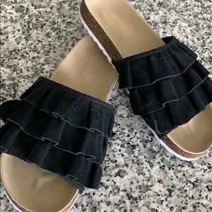 American Eagle Sandals